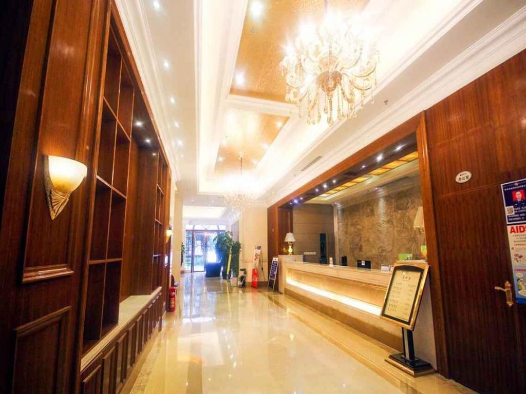 Chengdu Airport Ruijia Hotel Exterior photo